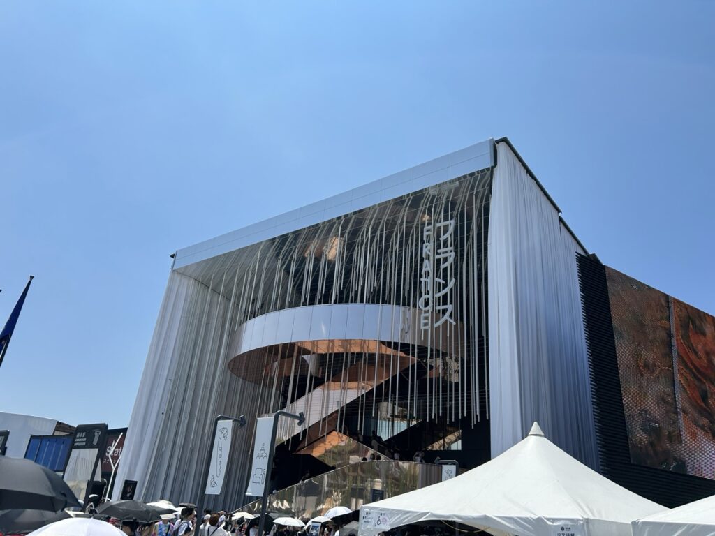 万博会場のフランス館